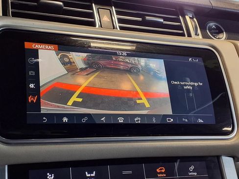 Used 2018 Land Rover Range Rover Supercharged AWD/4WD image 20