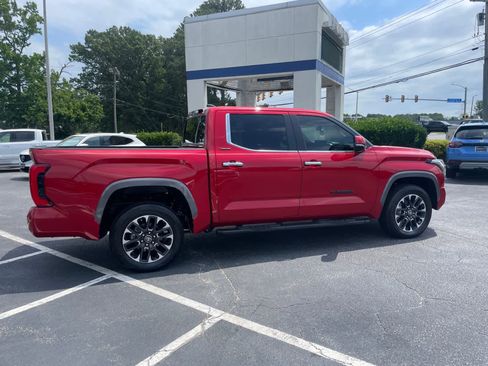 Used 2025 Toyota Tundra Limited AWD/4WD image 6