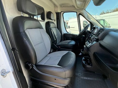 Used 2025 RAM ProMaster 2500 w/ Convenience Group FWD image 15