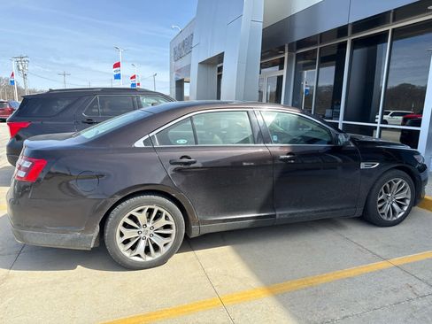 Used 2013 Ford Taurus Limited image 5