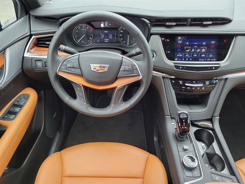 Certified 2023 Cadillac XT5 Premium Luxury image 37
