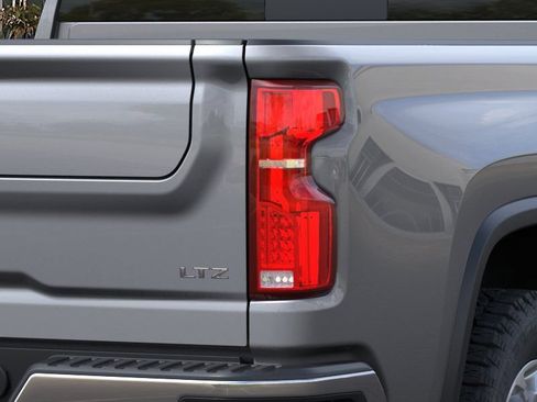 New 2026 Chevrolet Silverado 2500 LTZ w/ LTZ Premium Package AWD/4WD image 11