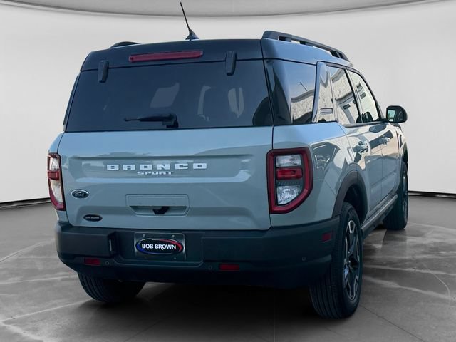 Used 2023 Ford Bronco Sport Outer Banks AWD/4WD image 3