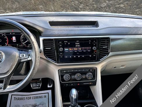 Used 2019 Volkswagen Atlas SEL R-Line AWD/4WD image 6