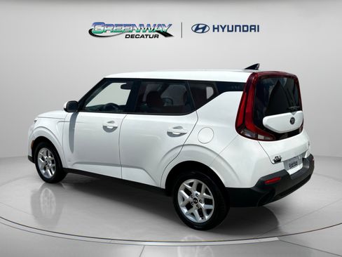 Used 2021 Kia Soul S FWD image 6
