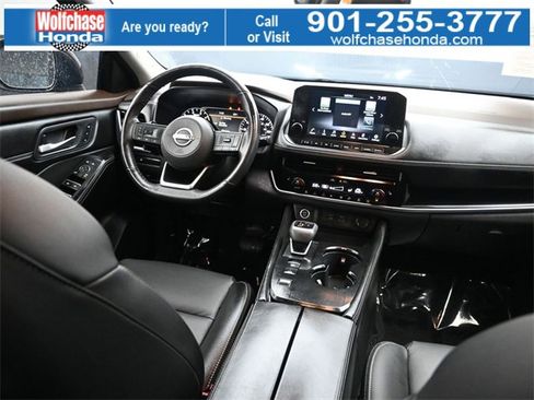 Used 2023 Nissan Rogue SL w/ SL Premium Package image 10