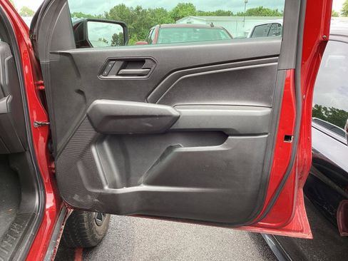 Used 2024 Chevrolet Colorado Trail Boss w/ Advanced Trailering Package AWD/4WD image 7