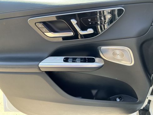 Certified 2025 Mercedes-Benz GLC 300 image 14