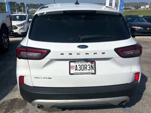 Used 2025 Ford Escape Active image 11
