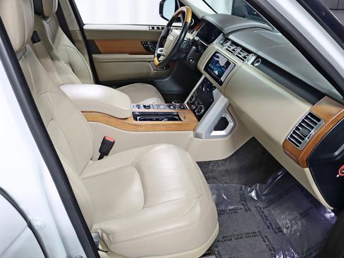 Used 2018 Land Rover Range Rover Supercharged image 33