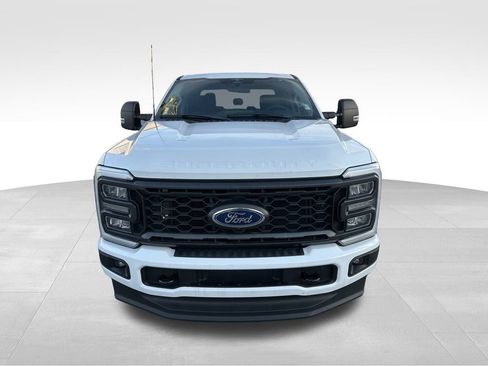 Used 2023 Ford F250 XL w/ STX Appearance Package image 6