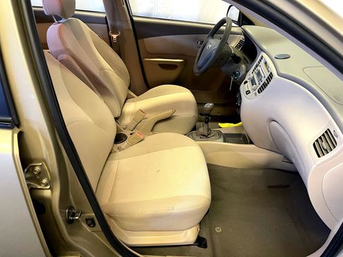 Used 2007 Kia Rio LX image 9