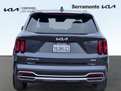 Certified 2023 Kia Sorento EX FWD image 5