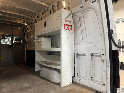 Used 2021 Mercedes-Benz Sprinter 3500 image 24