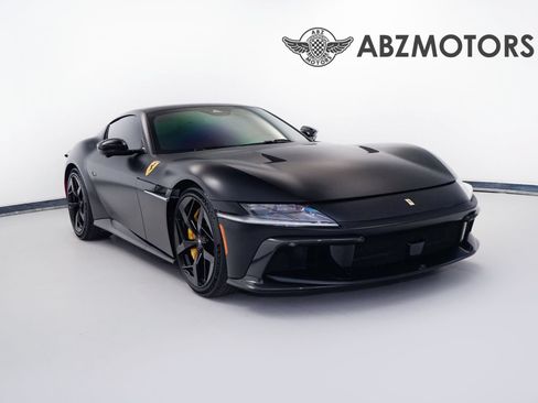 Used 2025 Ferrari 12Cilindri RWD image 1