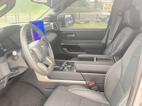 Certified 2026 Toyota Tundra Limited AWD/4WD image 5