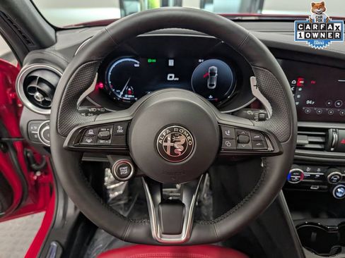 Used 2026 Alfa Romeo Giulia AWD image 20