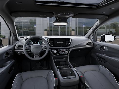 New 2027 Chrysler Pacifica Limited AWD/4WD image 14