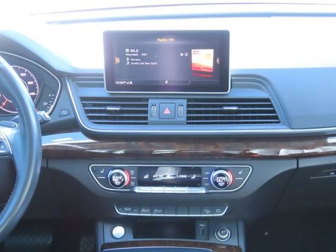 Used 2018 Audi Q5 2.0T Premium image 8