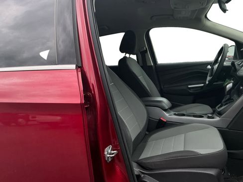 Used 2014 Ford Escape SE image 14