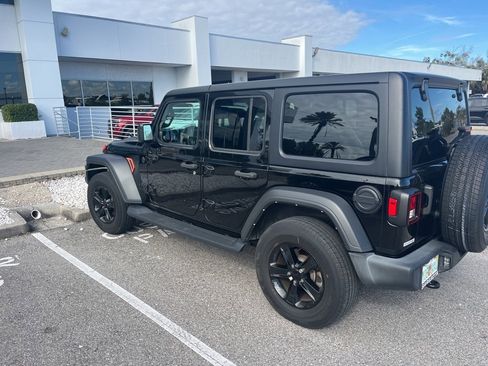 Used 2023 Jeep Wrangler Sport image 3