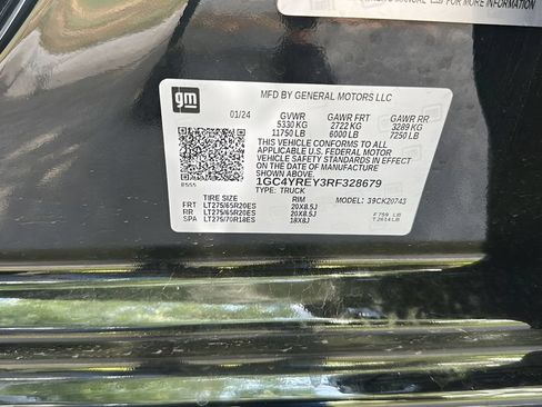 Used 2024 Chevrolet Silverado 2500 High Country w/ High Country Premium Package AWD/4WD image 36