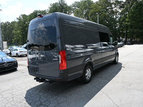 Used 2025 Mercedes-Benz Sprinter 2500 image 25