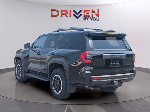 Used 2025 Toyota 4Runner TRD Off-Road AWD/4WD image 3