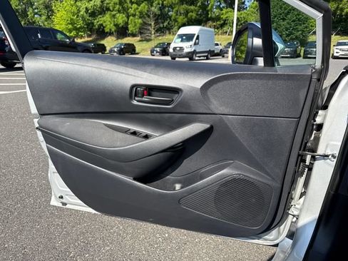 Used 2026 Toyota Corolla LE FWD image 22