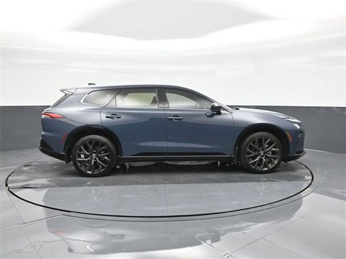 Used 2025 Toyota Crown Signia Limited image 26