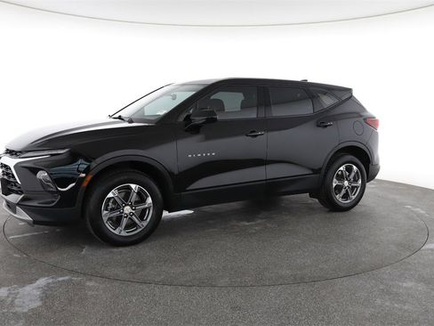 Used 2024 Chevrolet Blazer LT image 6