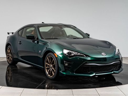 Used 2020 Toyota 86 RWD image 12