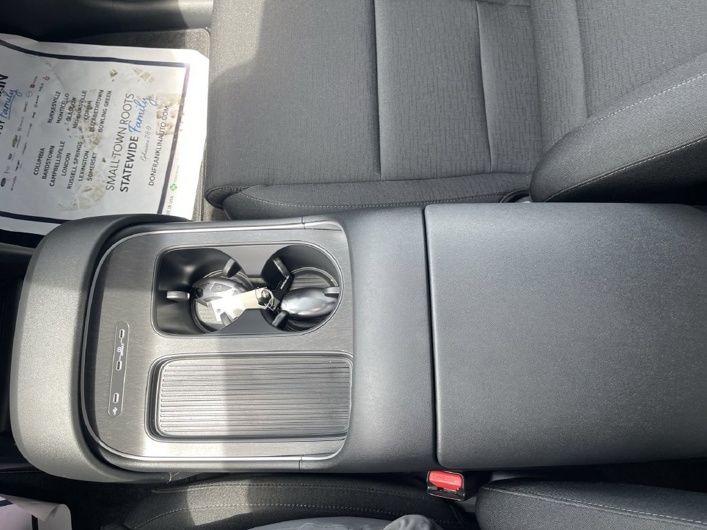 Used 2026 Hyundai Palisade SE FWD image 25