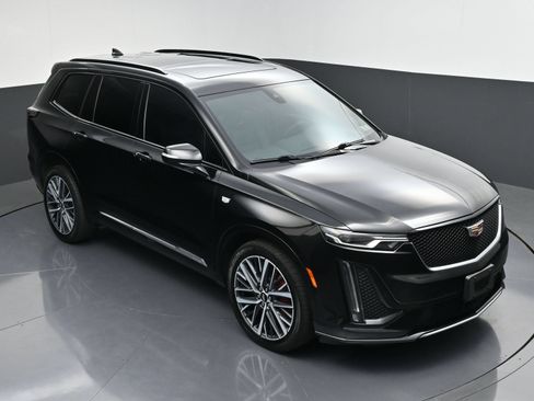 Used 2024 Cadillac XT6 Sport w/ Technology Package AWD/4WD image 54