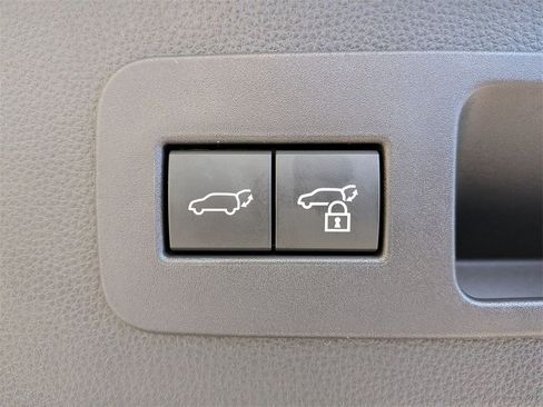 New 2025 Lexus LX 600 4WD w/ Luxury Package image 39