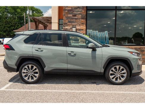 Used 2021 Toyota RAV4 XLE Premium AWD/4WD image 2
