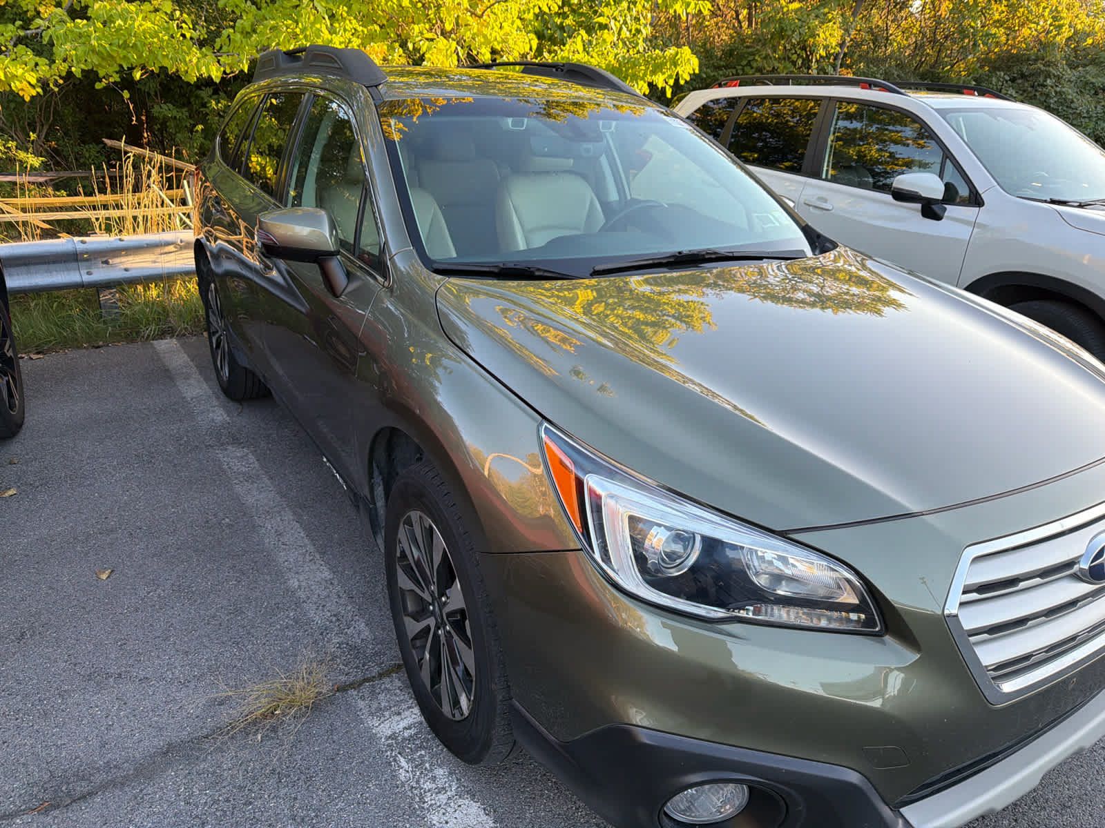 Used 2017 Subaru Outback 3.6R Limited AWD/4WD image 15
