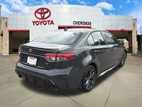 Used 2025 Toyota Corolla SE image 5