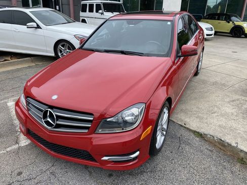 Used 2014 Mercedes-Benz C 250 Sedan image 4