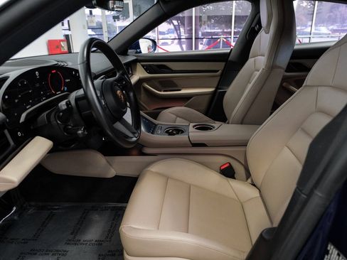 Used 2022 Porsche Taycan 4S image 4