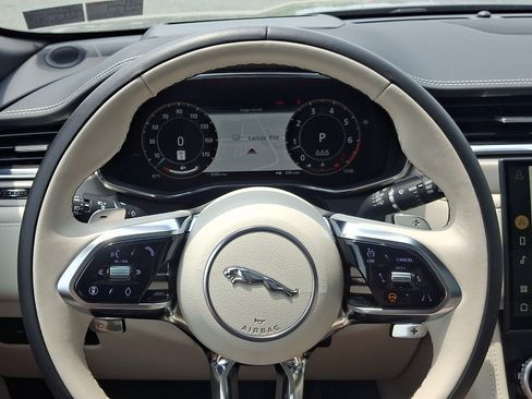 Used 2026 Jaguar F-PACE R-Dynamic S AWD/4WD image 19