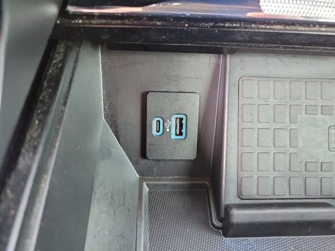 Used 2022 Ford F150 Lariat AWD/4WD image 21