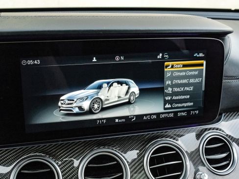 Used 2019 Mercedes-Benz E 63 AMG S image 39