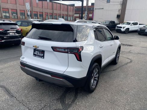 Certified 2025 Chevrolet Equinox LT w/ Convenience Package II AWD/4WD image 8