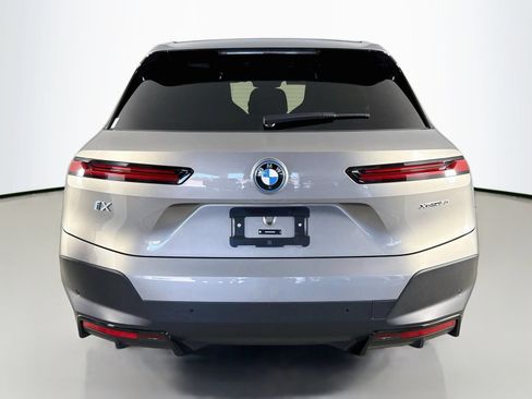 Used 2024 BMW iX xDrive50 w/ Convenience Package AWD/4WD image 6