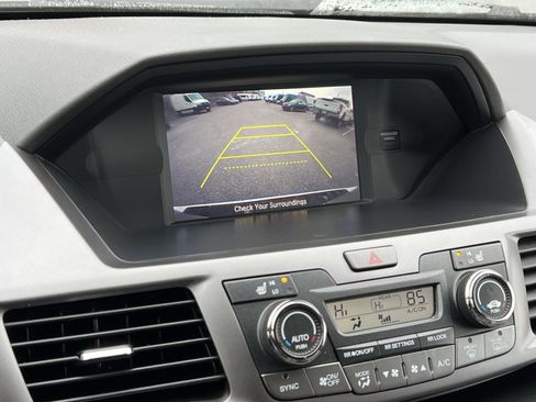 Used 2014 Honda Odyssey EX-L image 17