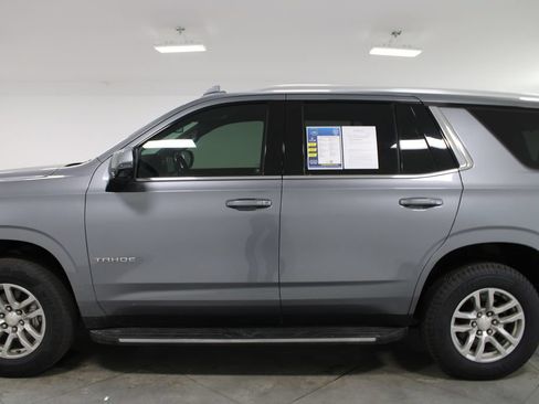 Used 2022 Chevrolet Tahoe LT w/ Luxury Package RWD image 6