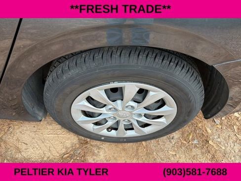 Used 2019 Kia Forte Sedan image 7