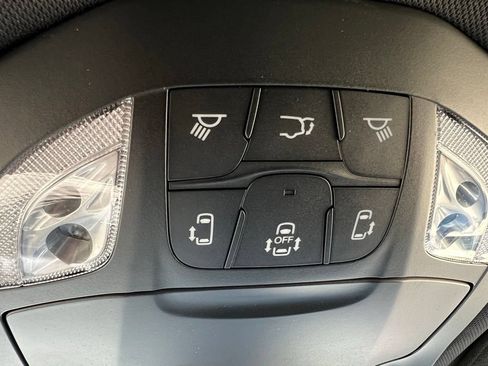 New 2027 Chrysler Pacifica Limited FWD image 46