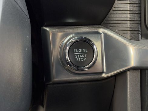 New 2025 Ford F150 Lariat w/ Equipment Group 502A High image 47